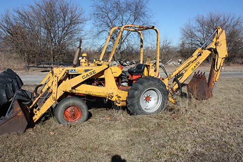 Property photo 823 - EQUIPMENT AUCTION