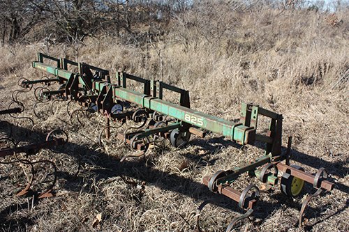 Property photo 820 - EQUIPMENT AUCTION