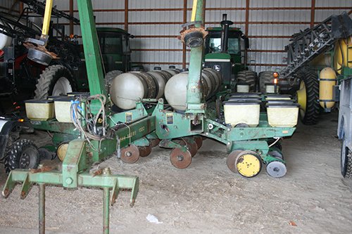 Property photo 80 - FARMERS GRAIN & AG LLC EXTRA FARM EQUIPMENT AUCTION IN VAN WERT COUNTY