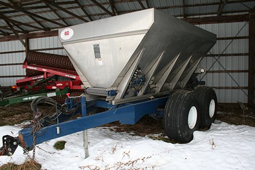 Phillips Equipment - FARM EQUIPMENT AUCTION, 2 AUCTION IN 1!!