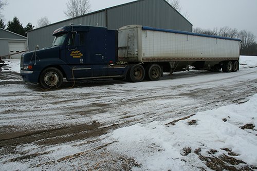 Phillips Equipment - FARM EQUIPMENT AUCTION, 2 AUCTION IN 1!!