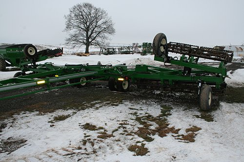 Phillips Equipment - FARM EQUIPMENT AUCTION, 2 AUCTION IN 1!!