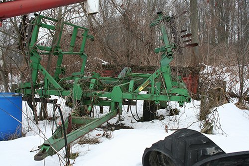 Phillips Equipment - FARM EQUIPMENT AUCTION, 2 AUCTION IN 1!!