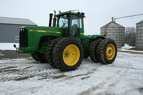 Phillips Equipment - FARM EQUIPMENT AUCTION, 2 AUCTION IN 1!!