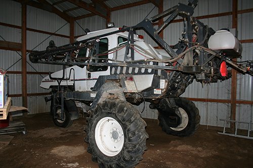 Phillips Equipment - FARM EQUIPMENT AUCTION, 2 AUCTION IN 1!!