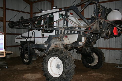 Phillips Equipment - FARM EQUIPMENT AUCTION, 2 AUCTION IN 1!!