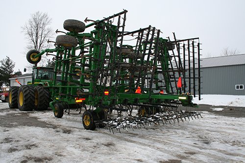 Phillips Equipment - FARM EQUIPMENT AUCTION, 2 AUCTION IN 1!!