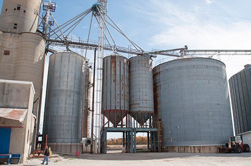 Property photo 70 - FERTILIZER EQUIPMENT AUCTION, Harvest Land Co-Op - 2 Locations, Same Day