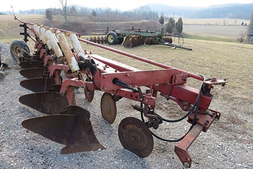 Property photo 93 - SURPLUS FARM EQUIPMENT AUCTION