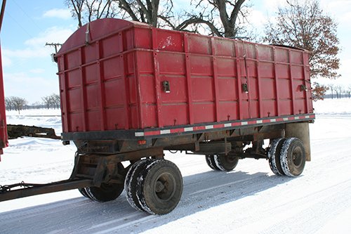 Property photo 77 - EQUIPMENT AUCTIONSuperior Dairy Farms & Other in St. Joseph County, Michigan