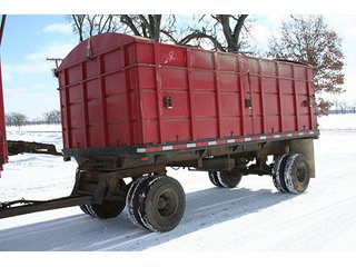 Property photo 77 - EQUIPMENT AUCTIONSuperior Dairy Farms & Other in St. Joseph County, Michigan