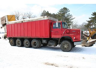 Property photo 68 - EQUIPMENT AUCTIONSuperior Dairy Farms & Other in St. Joseph County, Michigan