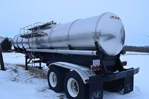 Property photo 16 - SURPLUS FARM & TRUCKING EQUIPMENT AUCTION IN CRAWFORD COUNTY