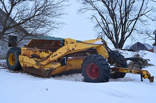 Property photo 13 - SURPLUS FARM & TRUCKING EQUIPMENT AUCTION IN CRAWFORD COUNTY