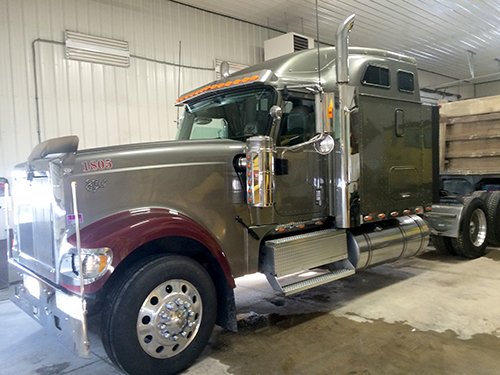 Property photo 2 - SURPLUS FARM & TRUCKING EQUIPMENT AUCTION IN CRAWFORD COUNTY
