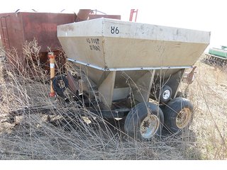 Property photo 153 - EQUIPMENT AUCTION in Ray County