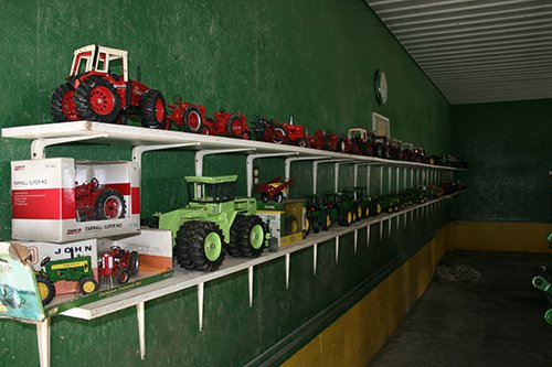 Property photo 49 - EQUIPMENT AUCTION-Dale Haupert Retirement Auction in Whitley County