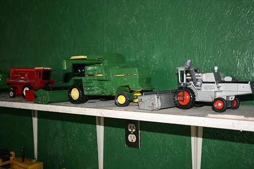 Property photo 105 - EQUIPMENT AUCTION-Dale Haupert Retirement Auction in Whitley County