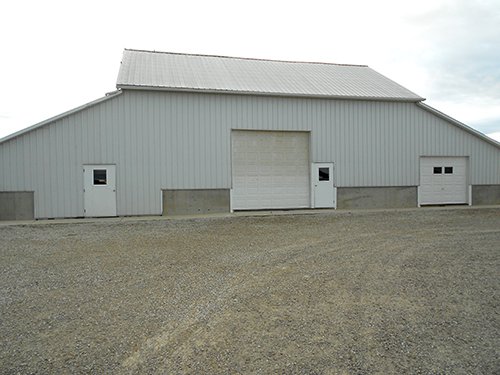 main barn - REAL ESTATE AUCTION-25 ACRES OFFERED IN 2 TRACTS IN NE ALLEN COUNTY