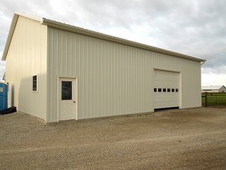 buggy shed, north end - REAL ESTATE AUCTION-25 ACRES OFFERED IN 2 TRACTS IN NE ALLEN COUNTY