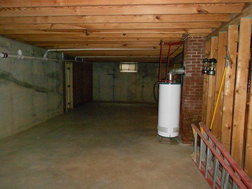 dry basement - REAL ESTATE AUCTION-25 ACRES OFFERED IN 2 TRACTS IN NE ALLEN COUNTY