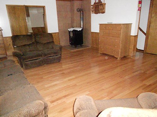 living room - REAL ESTATE AUCTION-25 ACRES OFFERED IN 2 TRACTS IN NE ALLEN COUNTY