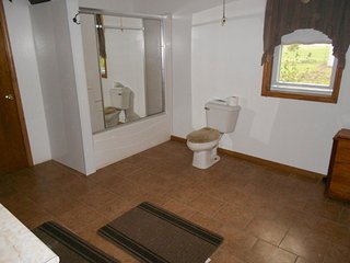 home full bath - REAL ESTATE AUCTION-25 ACRES OFFERED IN 2 TRACTS IN NE ALLEN COUNTY