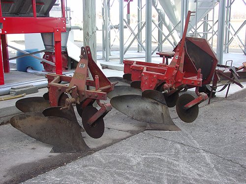 Property photo 15 - FARM EQUIPMENT AUCTION IN ELKHART COUNTY