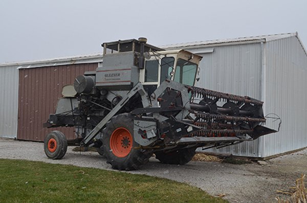 FARM EQUIPMENT AUCTION