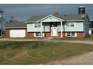Tract 3 - LAND & REAL ESTATE AUCTION, 313.24+/- Acres offered in 3 Tracts