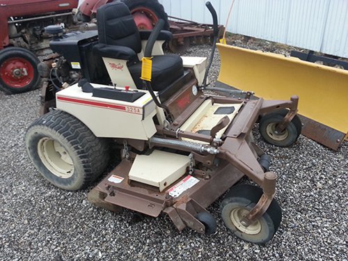 Property photo 202 - Area Farmers & Contractors Equipment Auction
