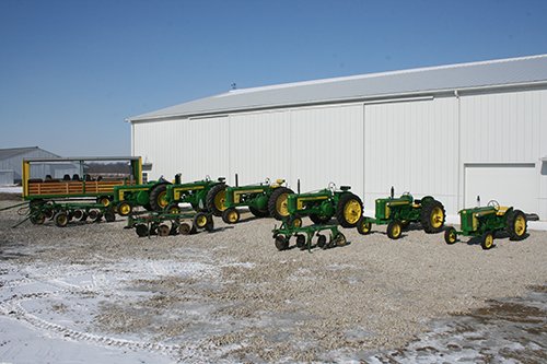 Property photo 2 - Area Farmers & Contractors Equipment Auction