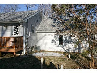 Great opportunity to buy a lovely, totally remodeled 2 bedroom 1541 sq. ft. home in Epworth Forest at Lake Webster.   Easement access to the lake with pier near the beachhouse.  Third bedroom and 1/2 bath over the garage. - Lovely, Totally Remodeled Home