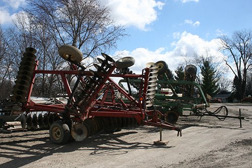 Property photo 151 - FARMERS GRAIN & AG LLC EXTRA FARM EQUIPMENT AUCTION IN VAN WERT COUNTY