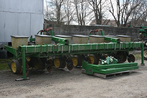 Property photo 139 - FARMERS GRAIN & AG LLC EXTRA FARM EQUIPMENT AUCTION IN VAN WERT COUNTY