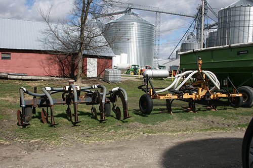 Property photo 124 - FARMERS GRAIN & AG LLC EXTRA FARM EQUIPMENT AUCTION IN VAN WERT COUNTY