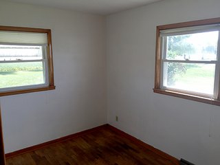 Property photo 21 - REAL ESTATE AUCTION - 3 BDRM HOME ON 1.78 ACRE LOT W/POND IN ALLEN CO., IN