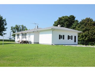 Tract 7 - LAND AUCTION - 8,638+/- ACRES OFFERED IN 46 TRACTS IN MERCER & FULTON COUNTIES, ILLINOIS