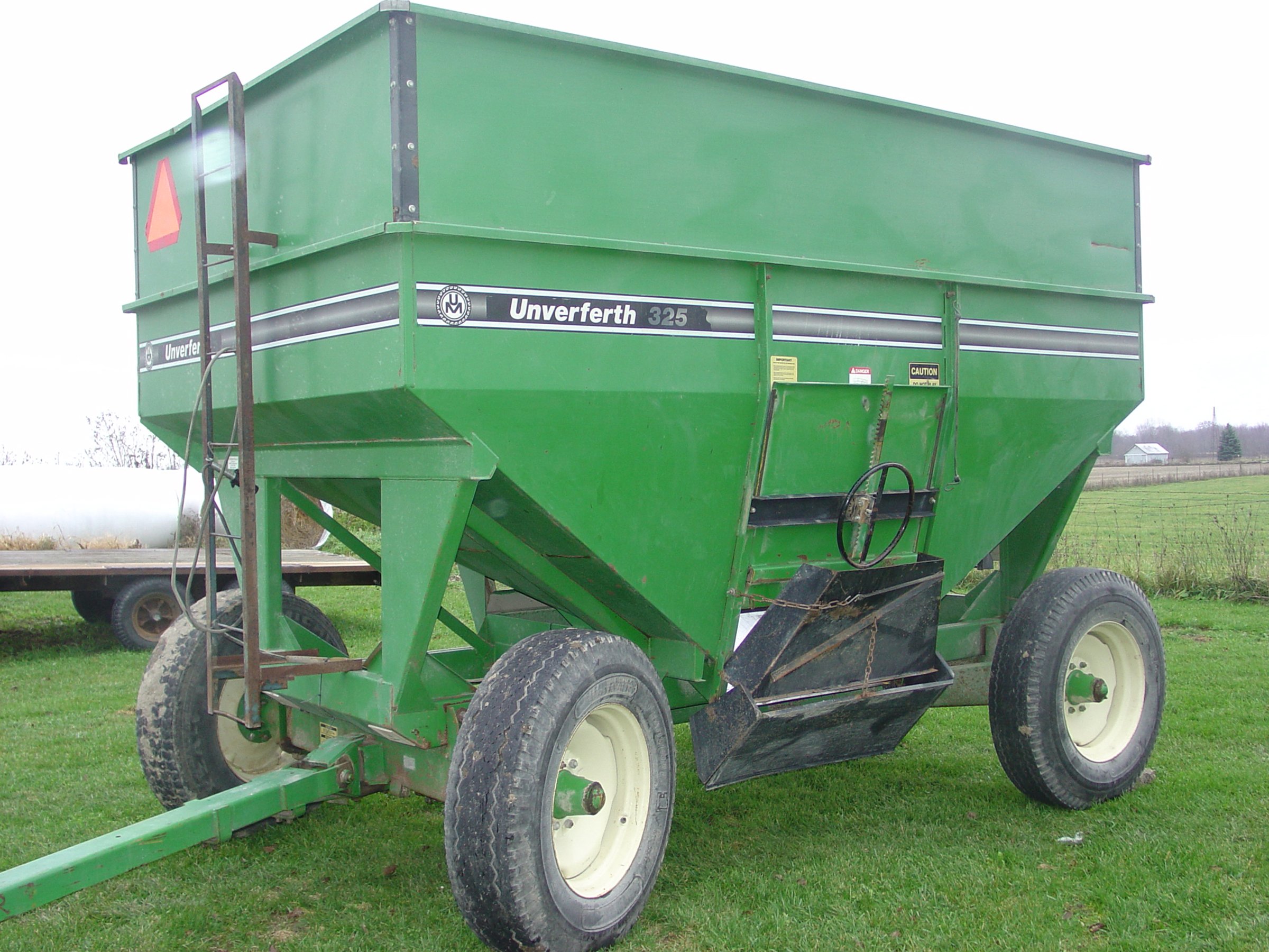 Property photo 8 - FARM EQUIPMENT RETIREMENT AUCTION IN DEKALB COUNTY, INDIANA