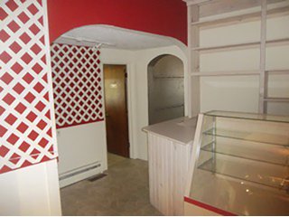 Great business opportunity in the heart of Shipshewanna, one of the busiest towns in Indiana.  Property has endless opportunities, corner lot, parking area, rustic log interior.

Motivated sellers. - Business Opportunity
