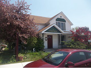 Great business opportunity in the heart of Shipshewanna, one of the busiest towns in Indiana.  Property has endless opportunities, corner lot, parking area, rustic log interior.

Motivated sellers. - Business Opportunity