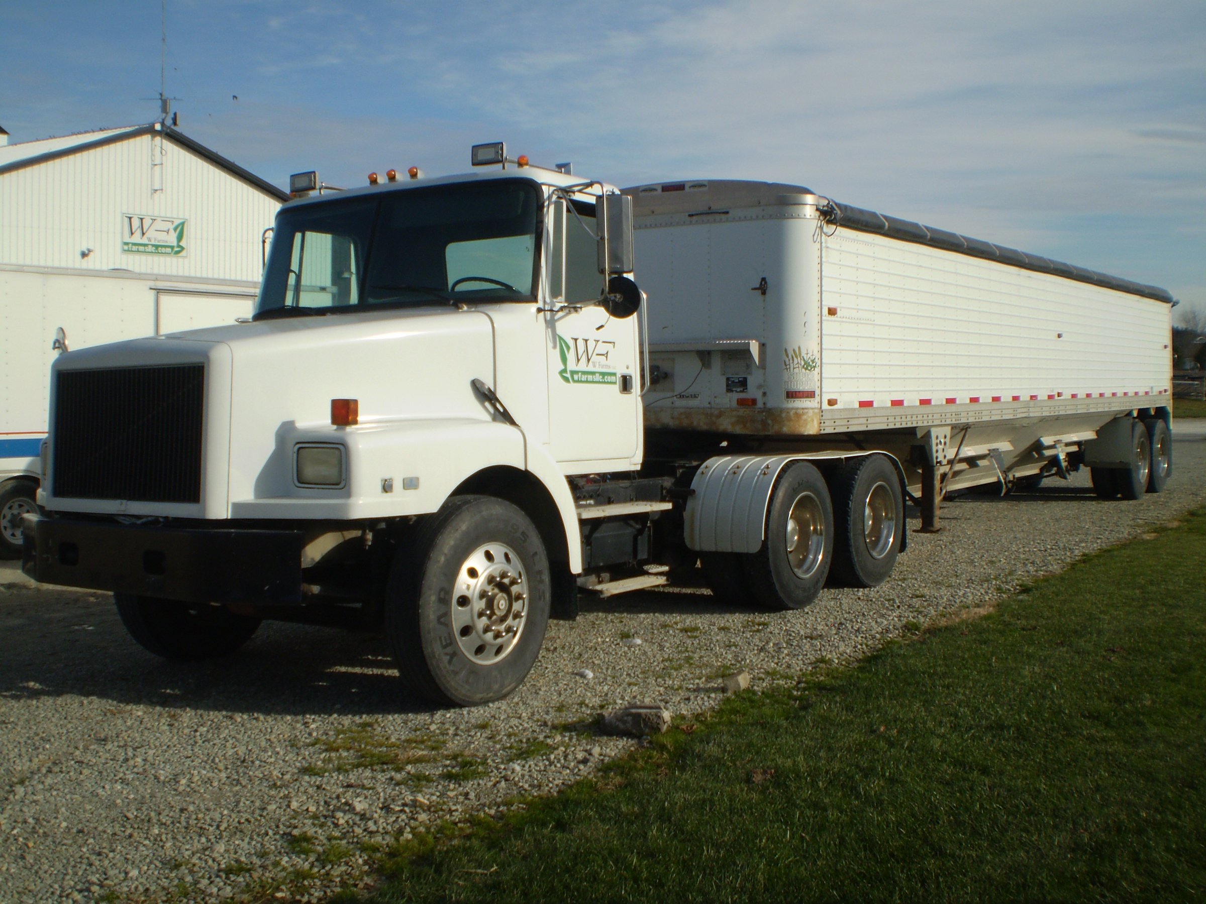 Property photo 46 - FARM EQUIPMENT AUCTION IN KOSCIUSKO COUNTY, INDIANA