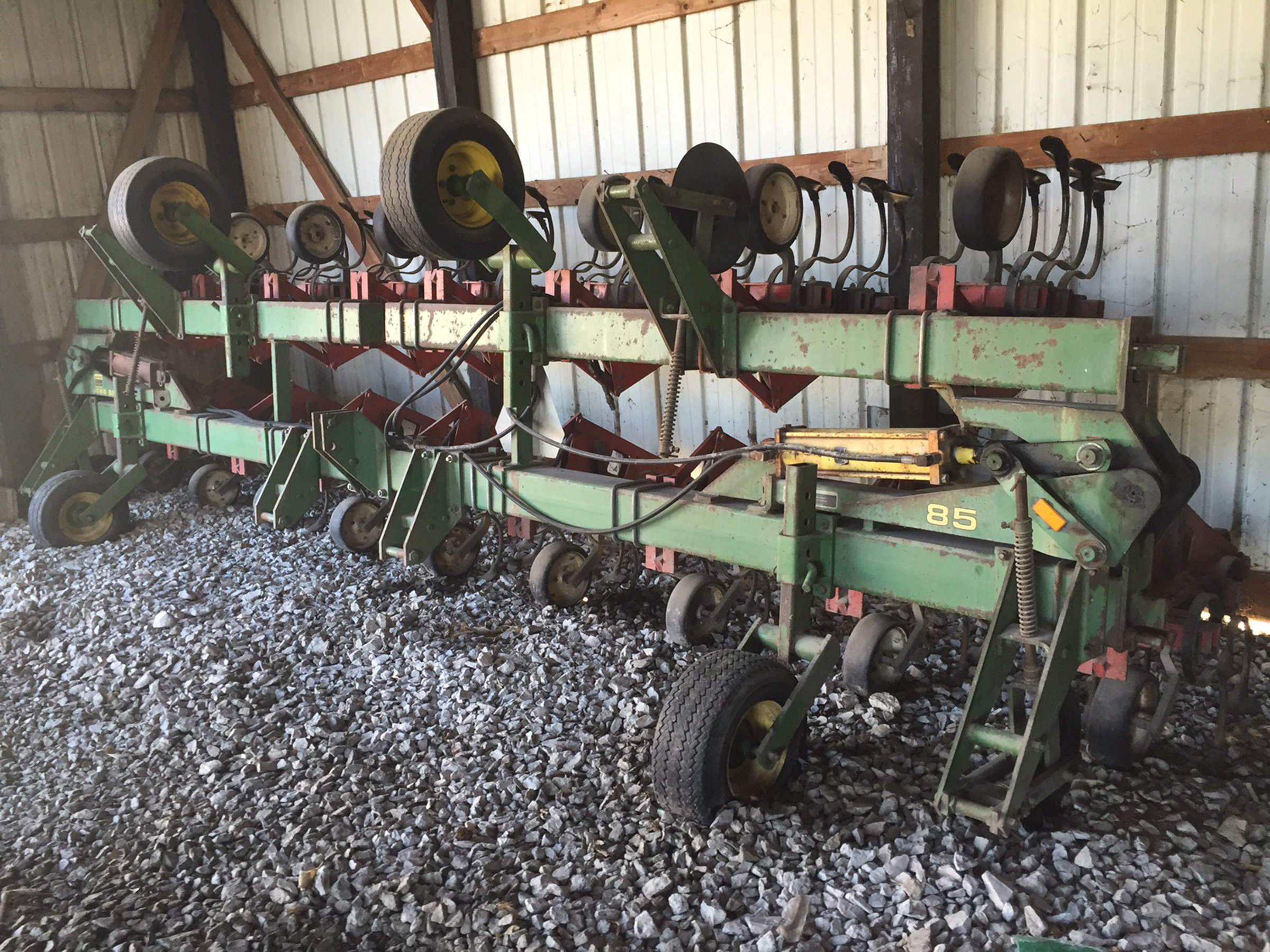 Property photo 30 - FARM EQUIPMENT AUCTION IN MERCER CO., ILLINOIS