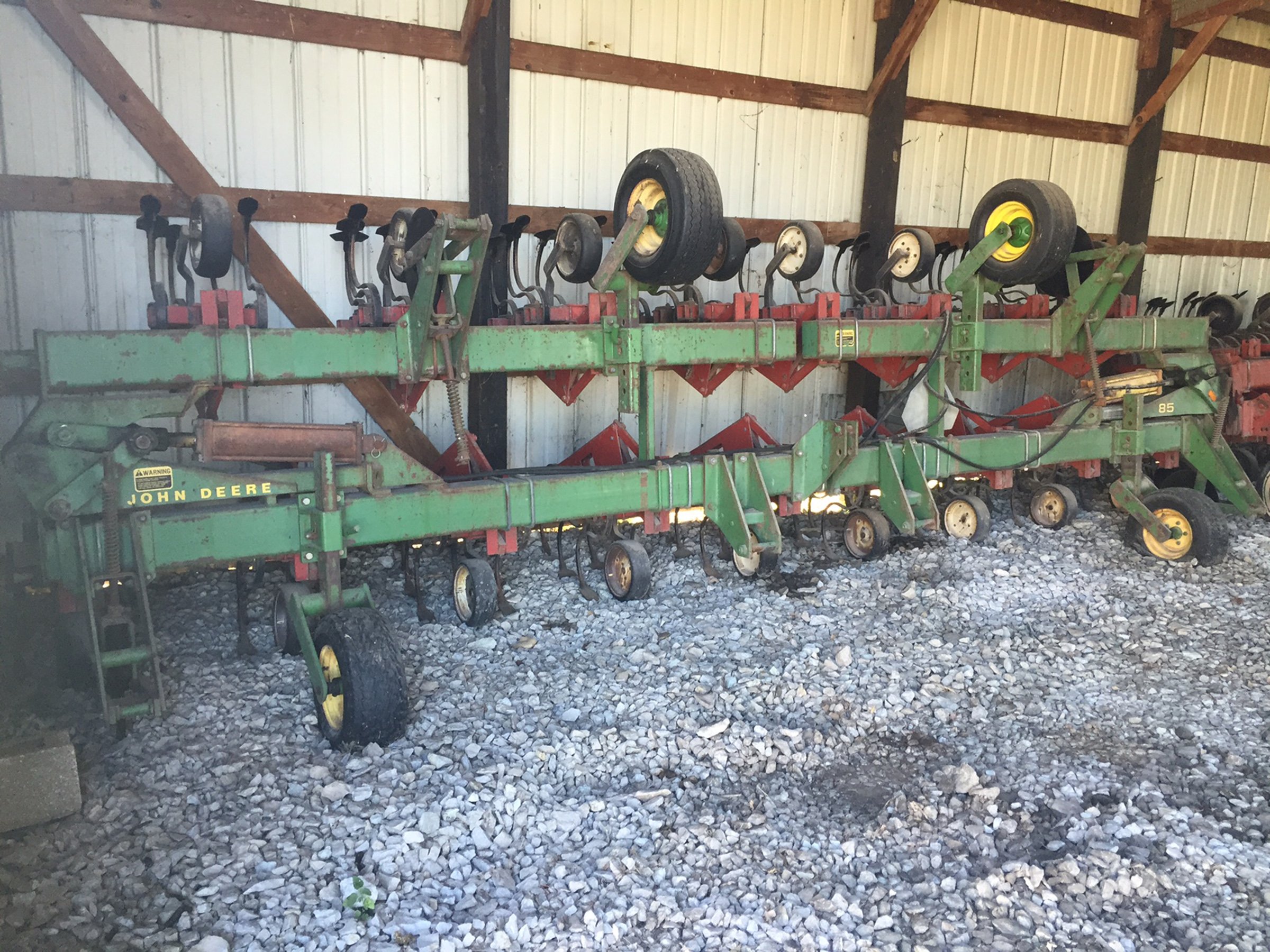 Property photo 38 - FARM EQUIPMENT AUCTION IN MERCER CO., ILLINOIS