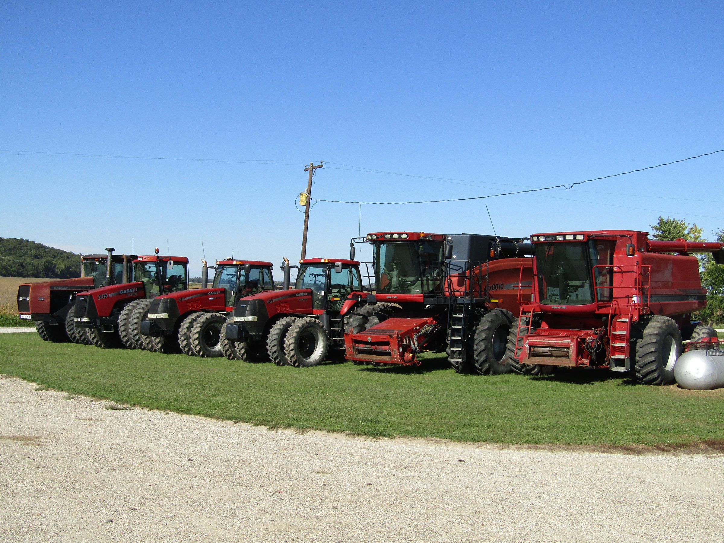 Property photo 21 - FARM EQUIPMENT AUCTION IN FULTON COUNTY, ILLINOIS