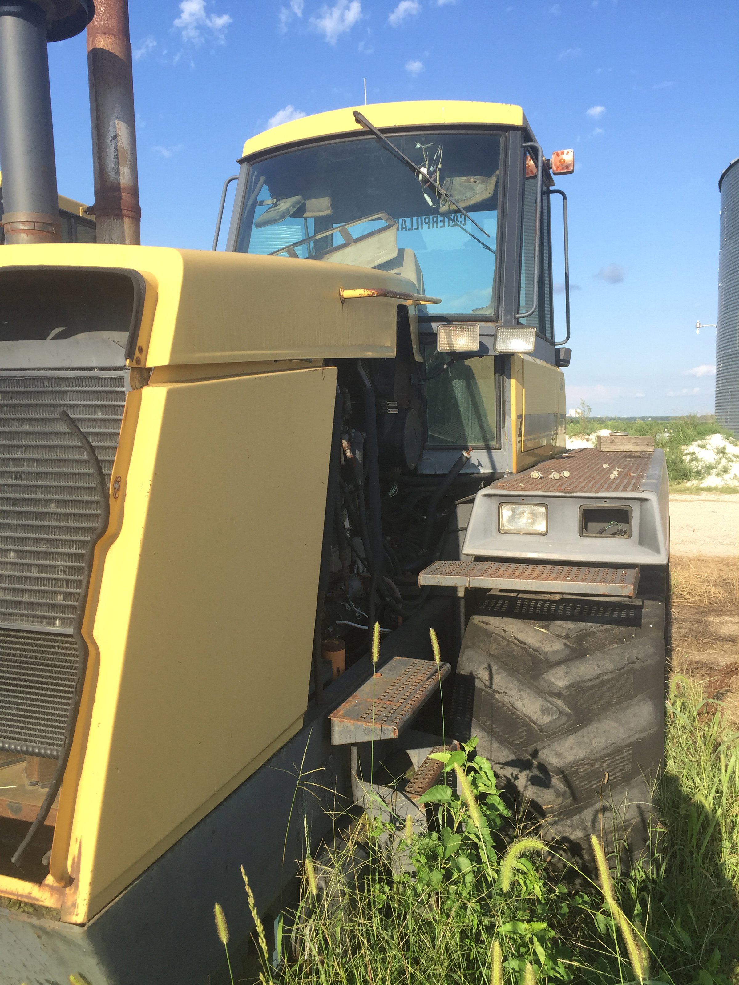 Property photo 38 - FARM EQUIPMENT AUCTION IN FULTON COUNTY, ILLINOIS