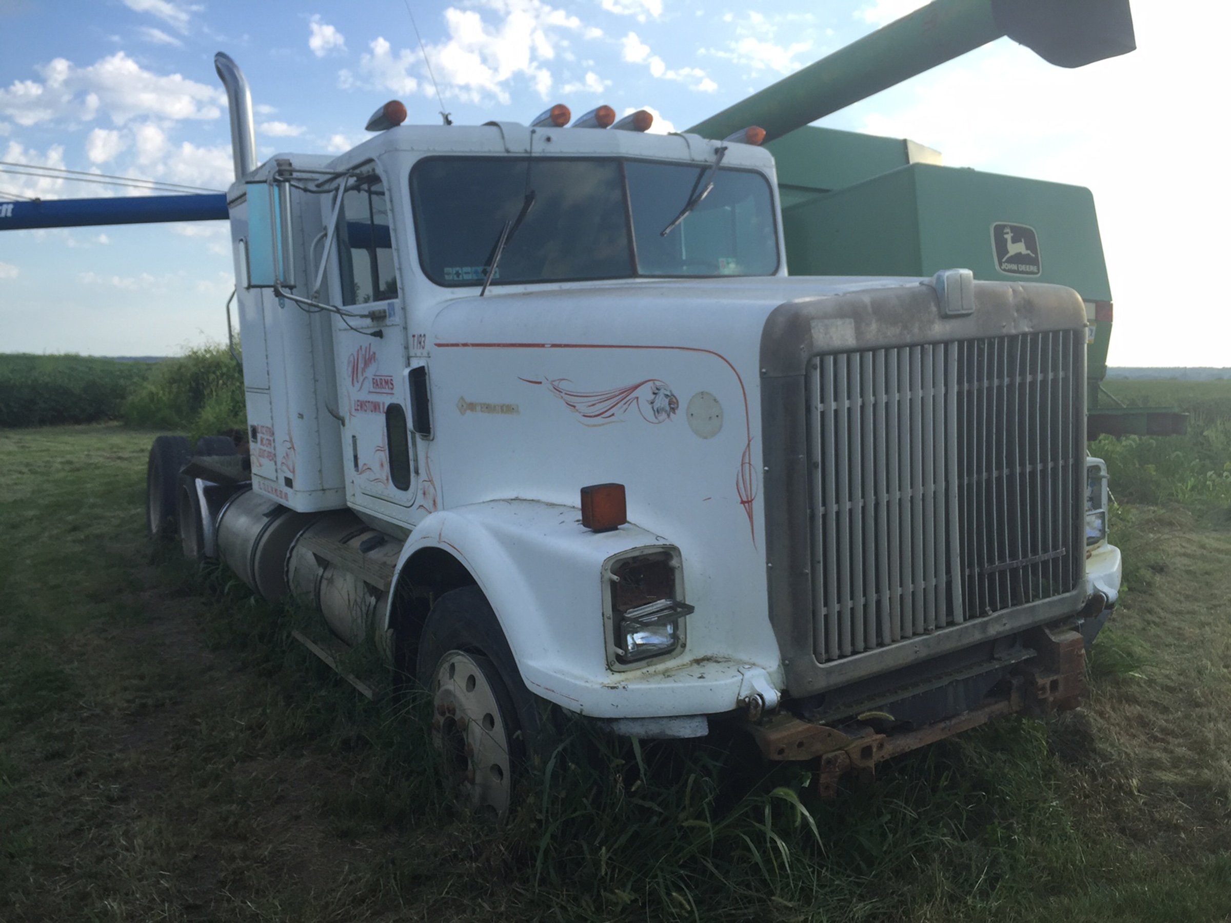 Property photo 27 - FARM EQUIPMENT AUCTION IN FULTON COUNTY, ILLINOIS