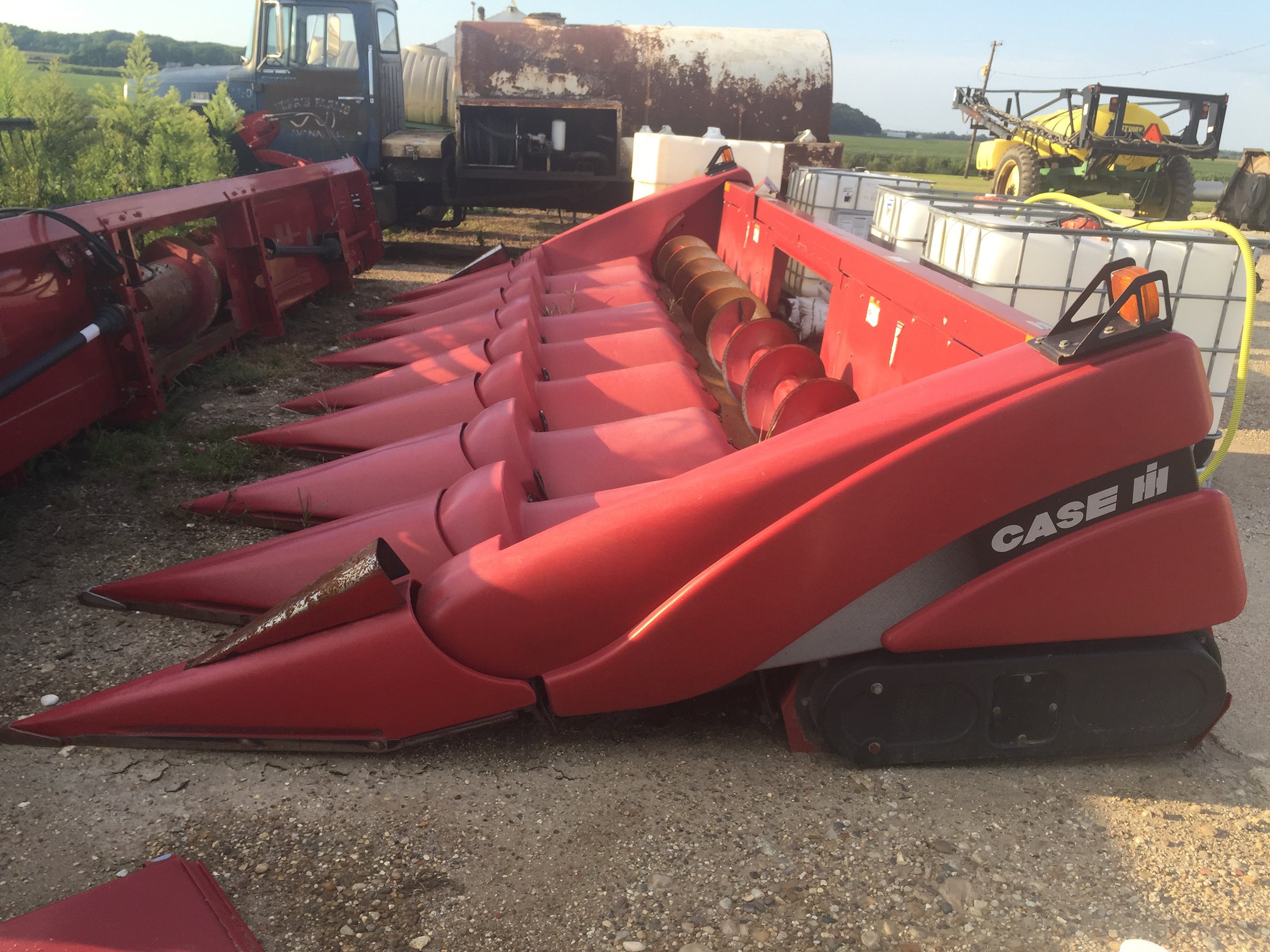 Property photo 20 - FARM EQUIPMENT AUCTION IN FULTON COUNTY, ILLINOIS