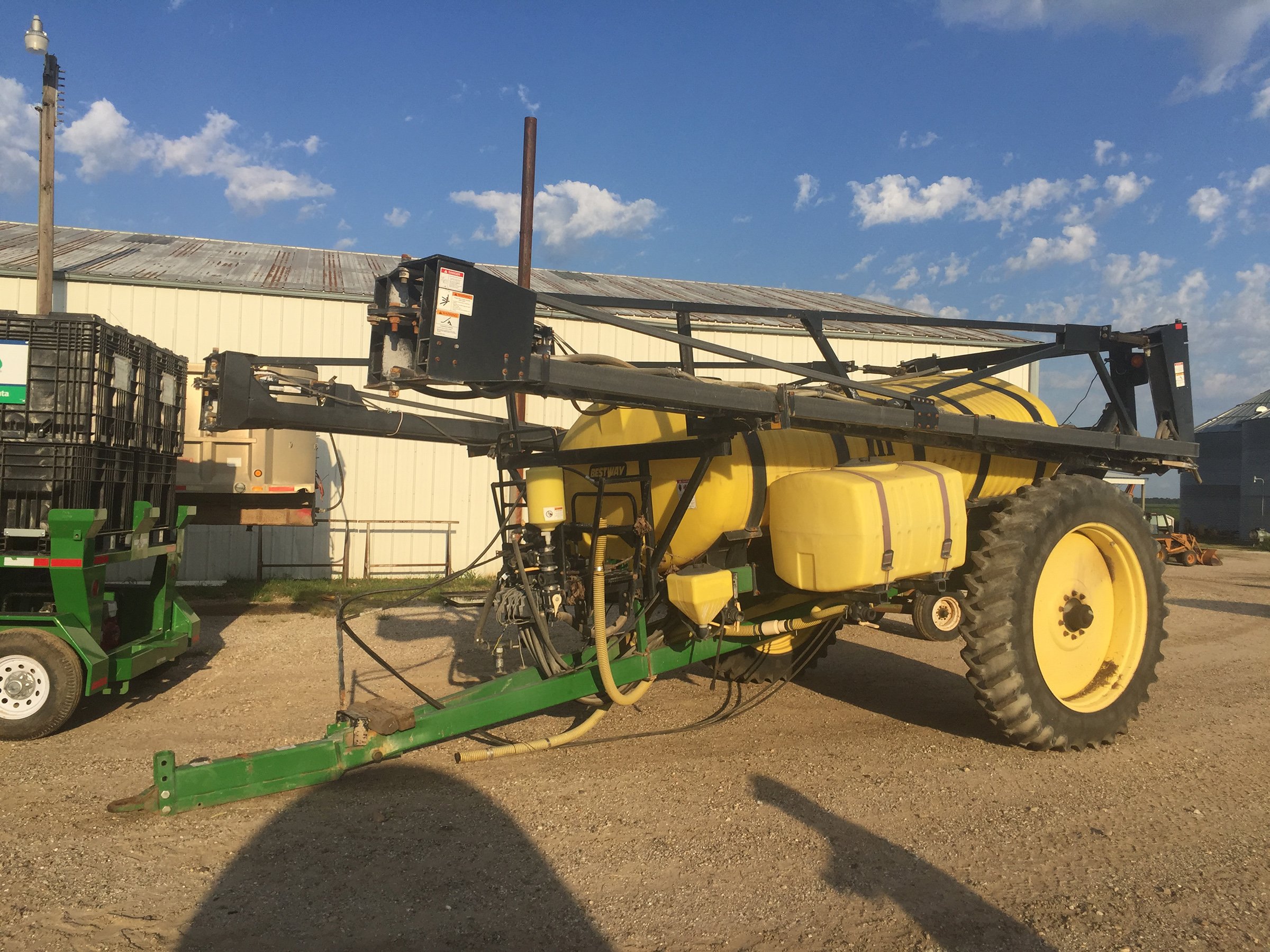 Property photo 89 - FARM EQUIPMENT AUCTION IN FULTON COUNTY, ILLINOIS