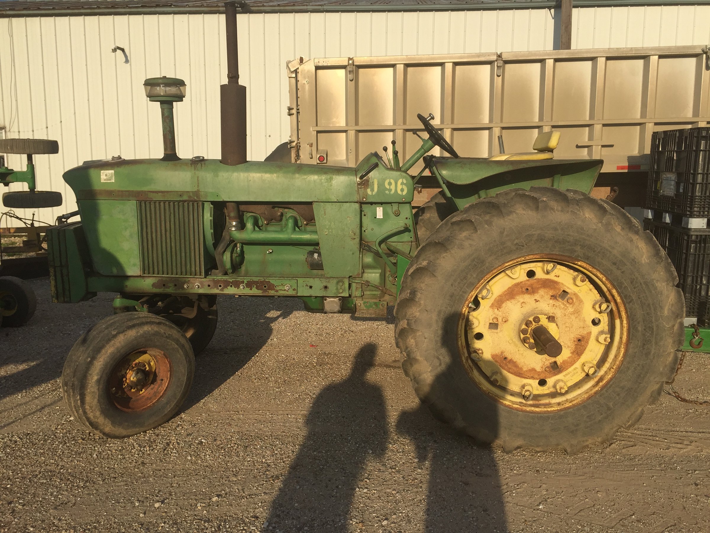 Property photo 118 - FARM EQUIPMENT AUCTION IN FULTON COUNTY, ILLINOIS